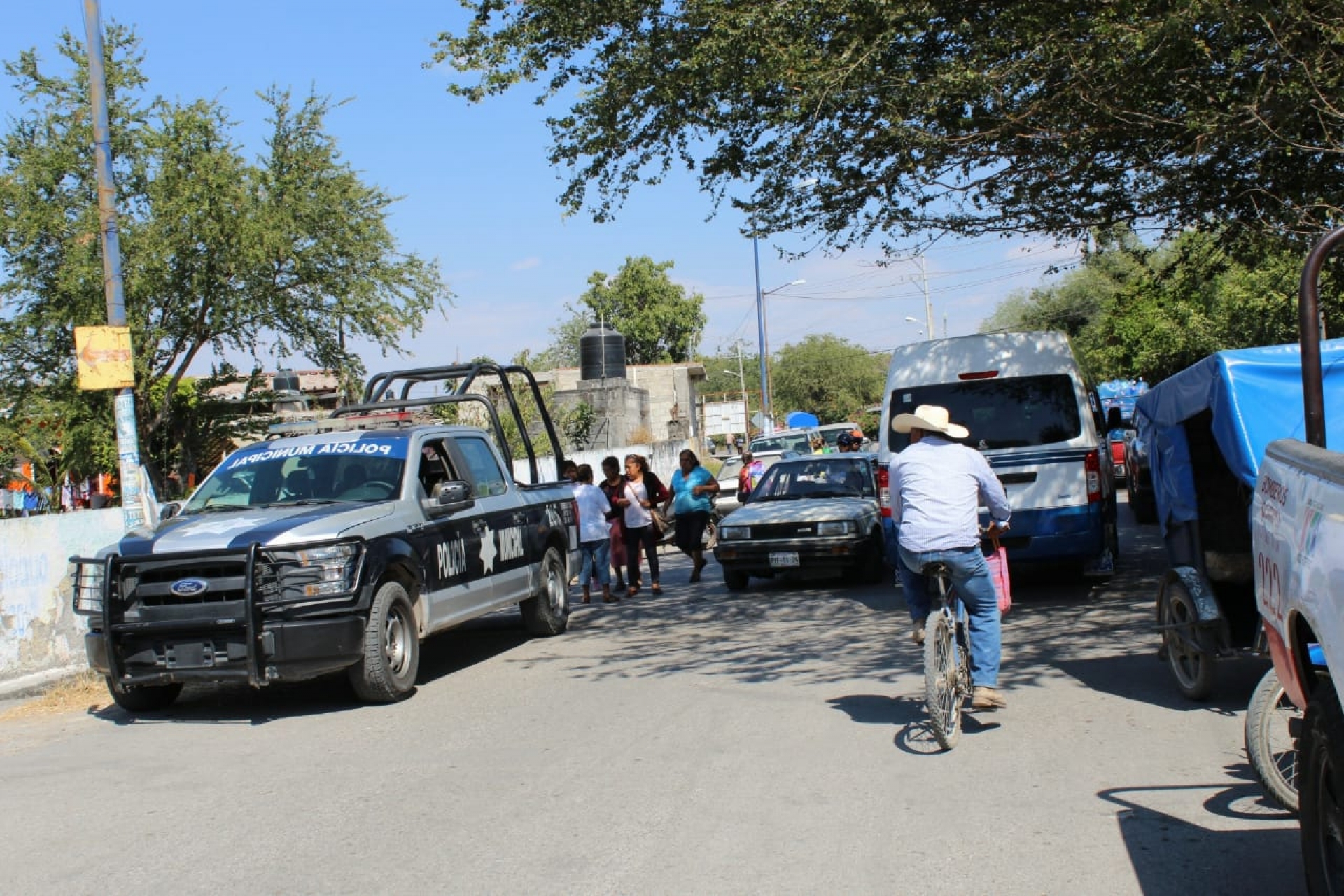 Hallan cadáver en una barranca ubicada en Atlacholoaya