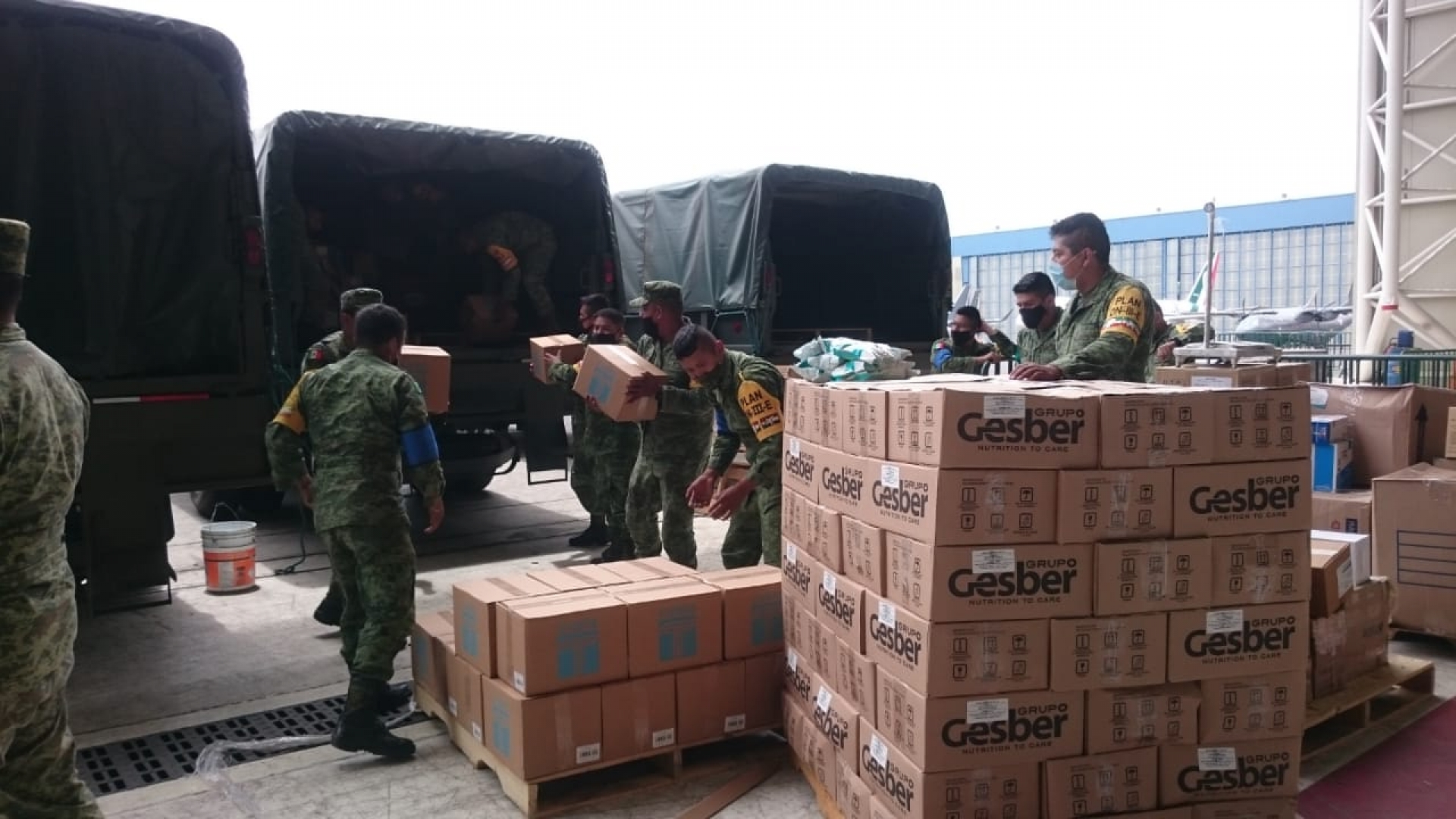 Llegan a Morelos más insumos, equipo médico y EPP para combatir al covid-19