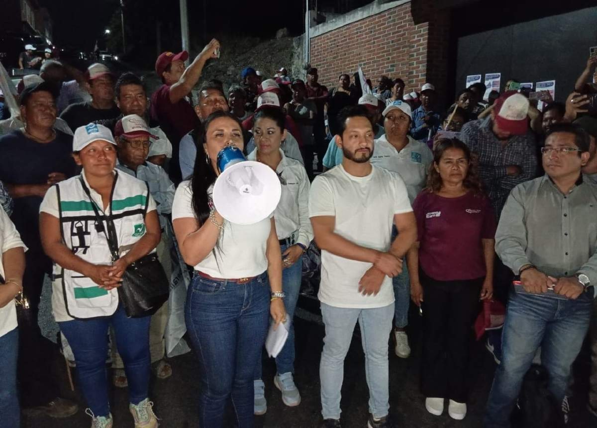 Candidata de Morena a la alcaldía de Atlatlahucan denuncia turismo electoral