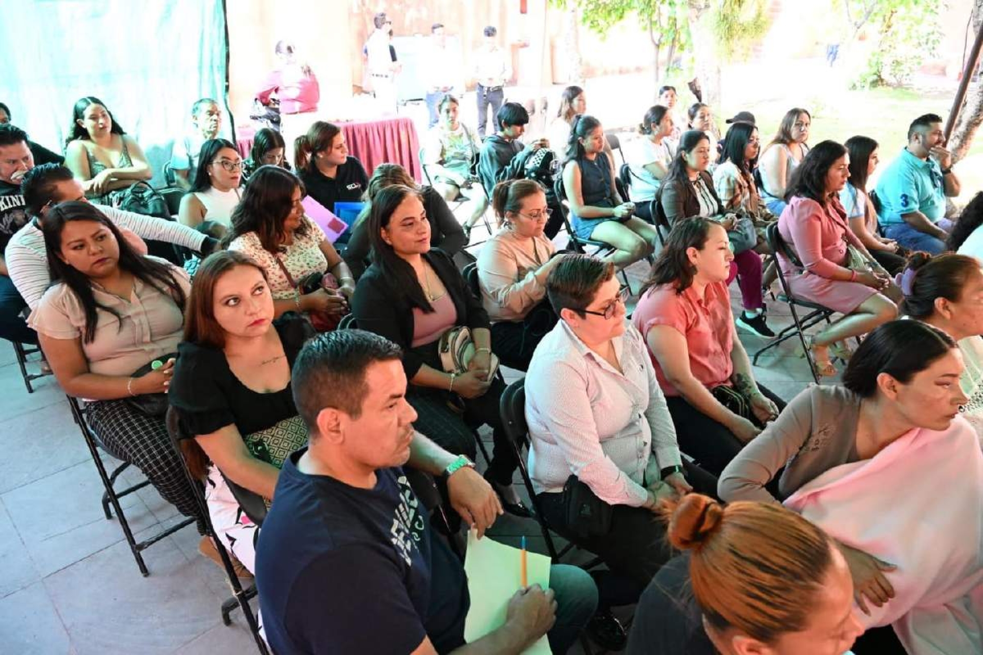 Concluyen su bachillerato 150 mujeres de Cuautla