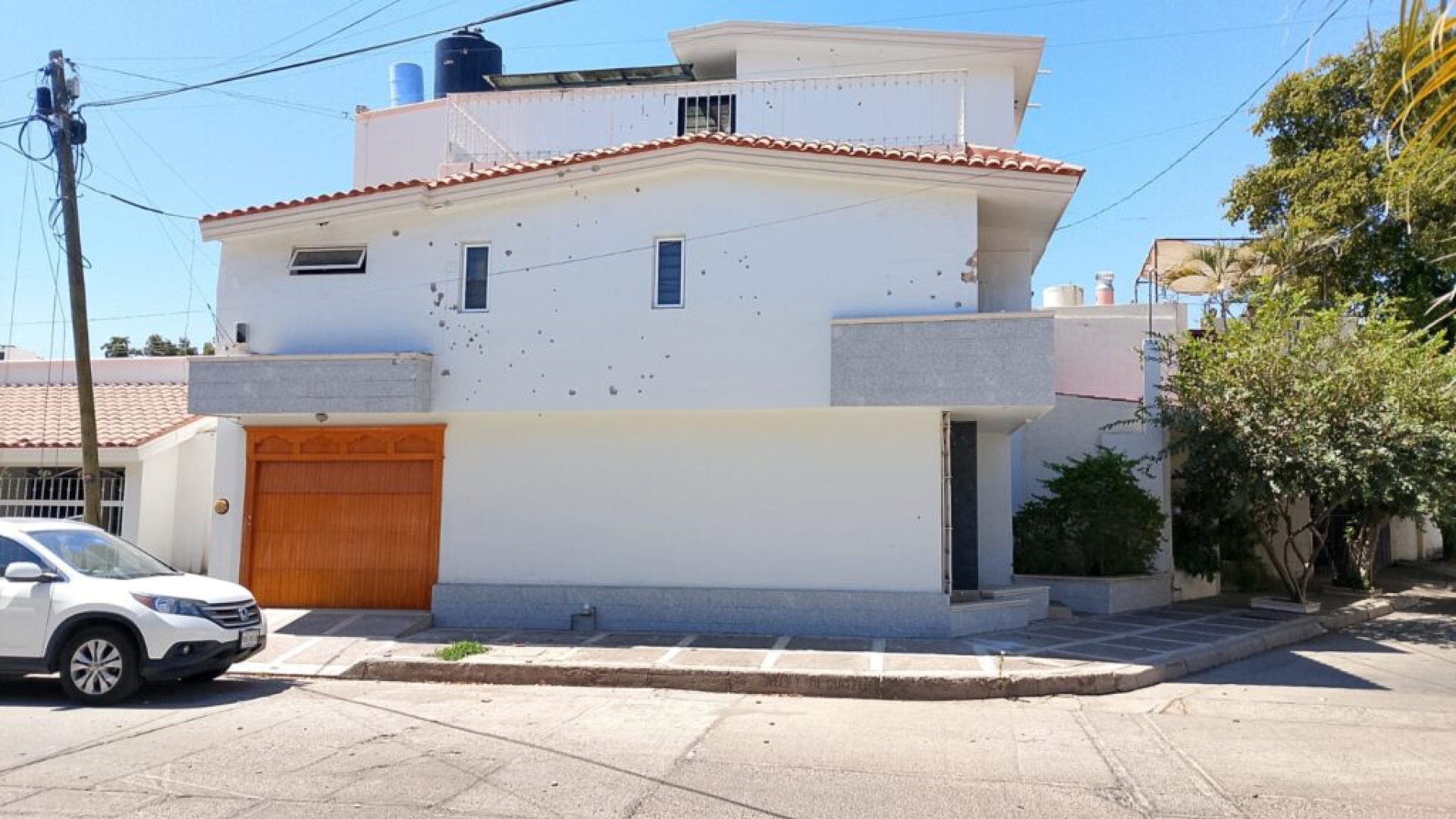 Atacan a balazos casa de Rubén Rocha en Culiacán, Sinaloa