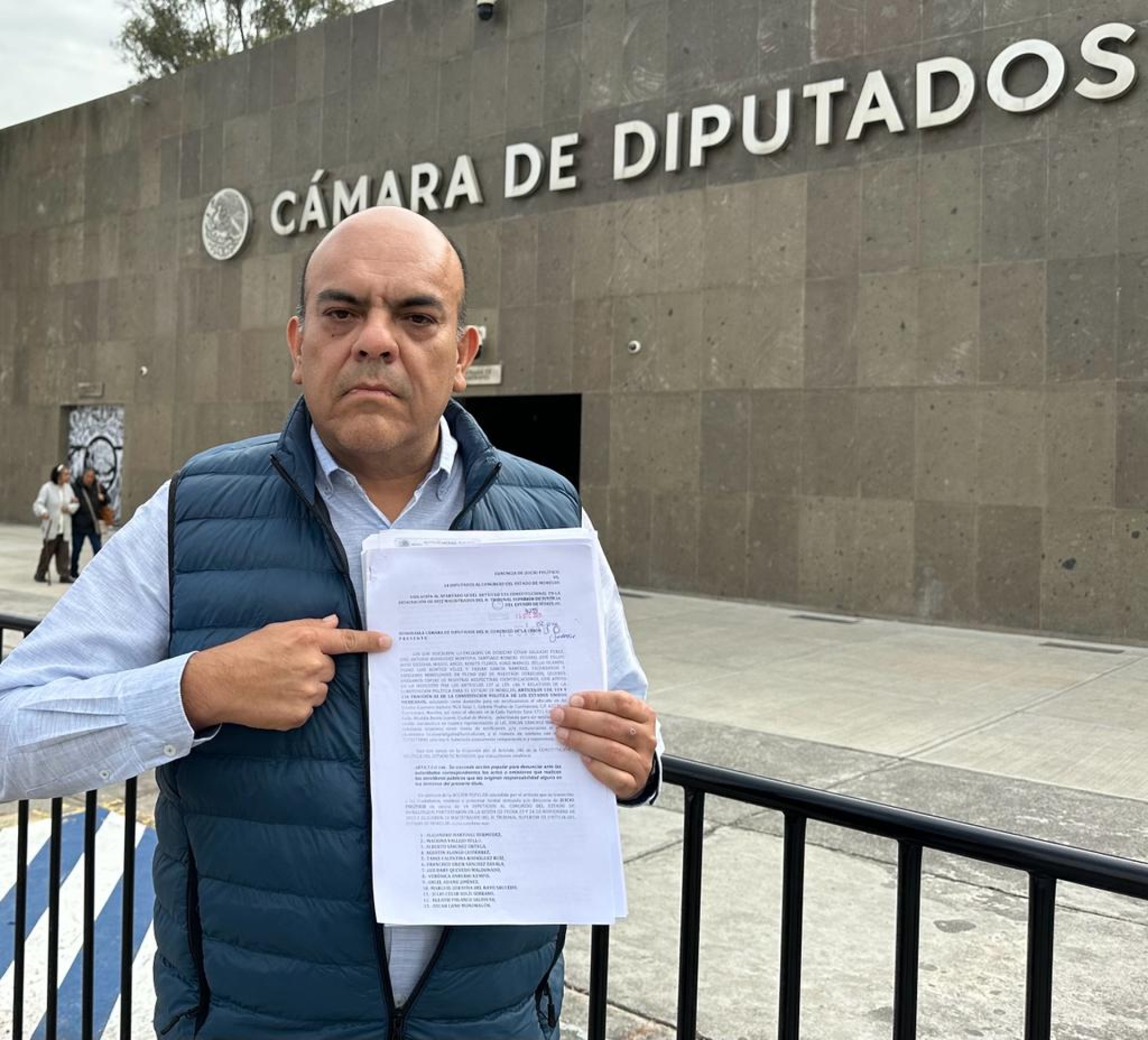 Abogados presentan solicitud de juicio político contra 14 diputados de Morelos