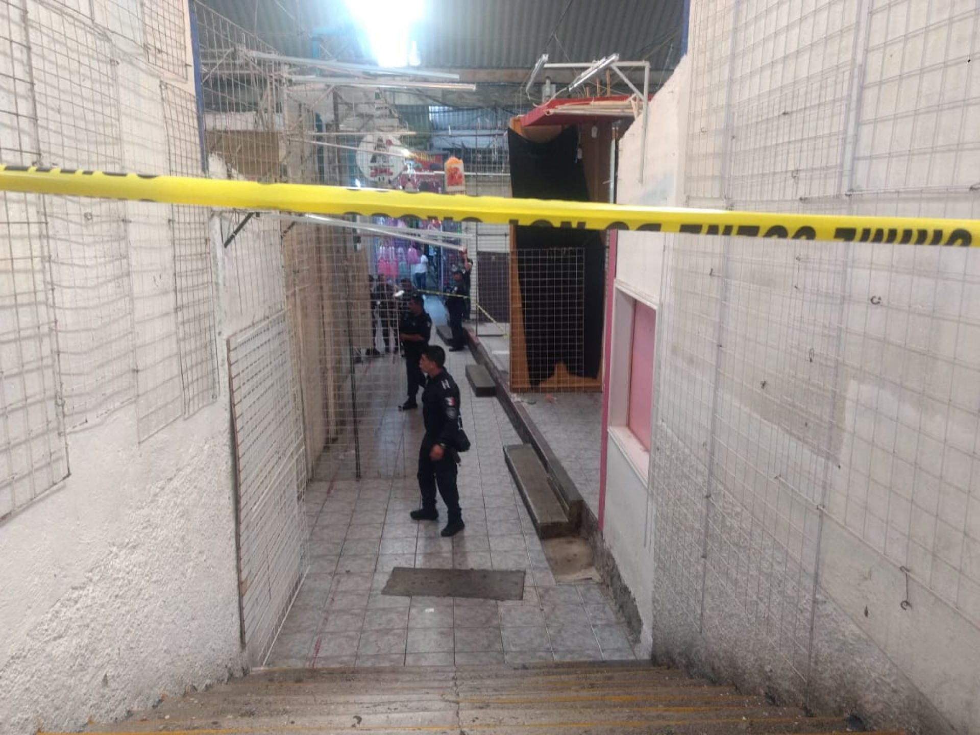 Disparan y matan a dos comerciantes en la Plaza Lido, en Cuernavaca