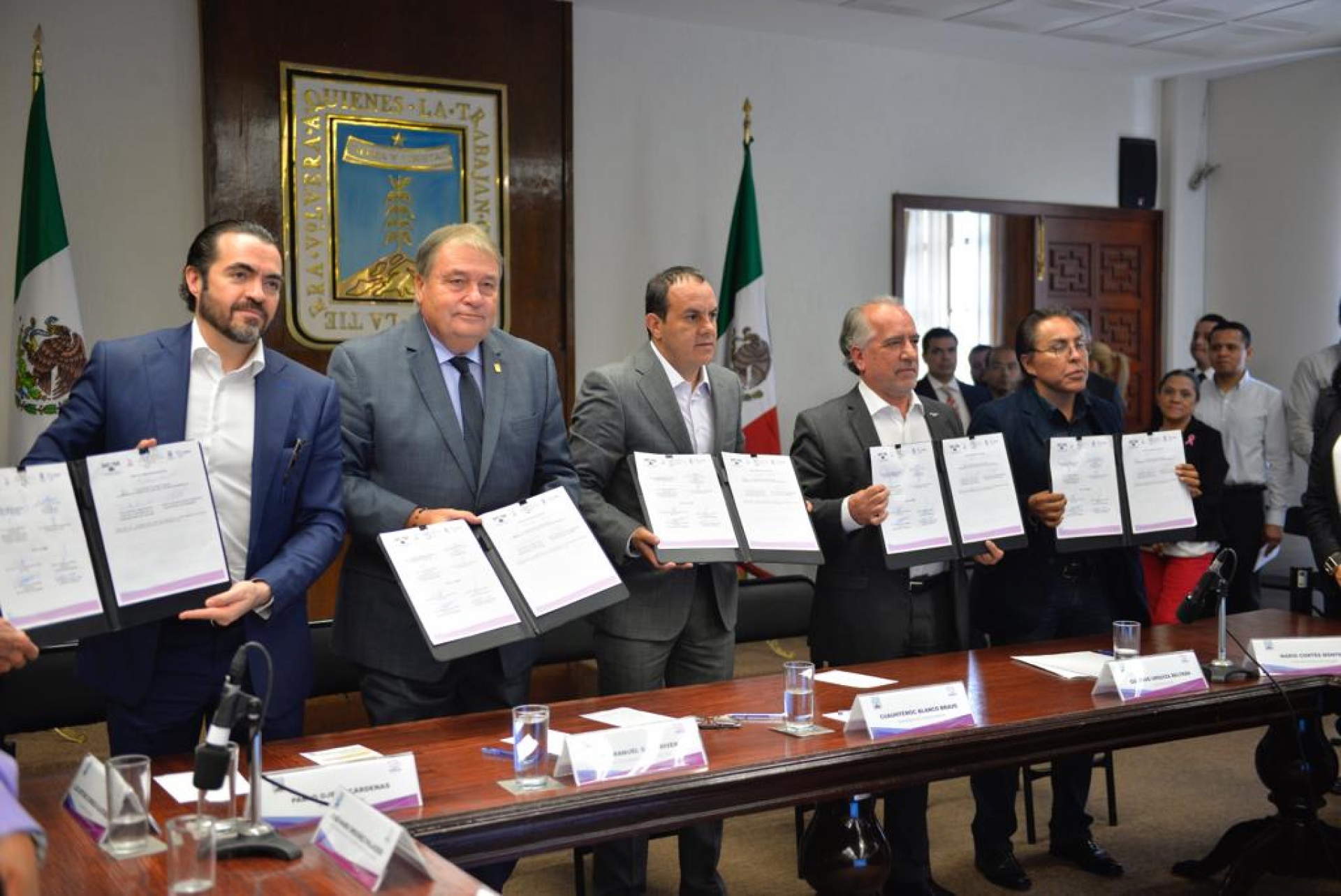 Firman convenio para dar por concluida huelga en la UAEM