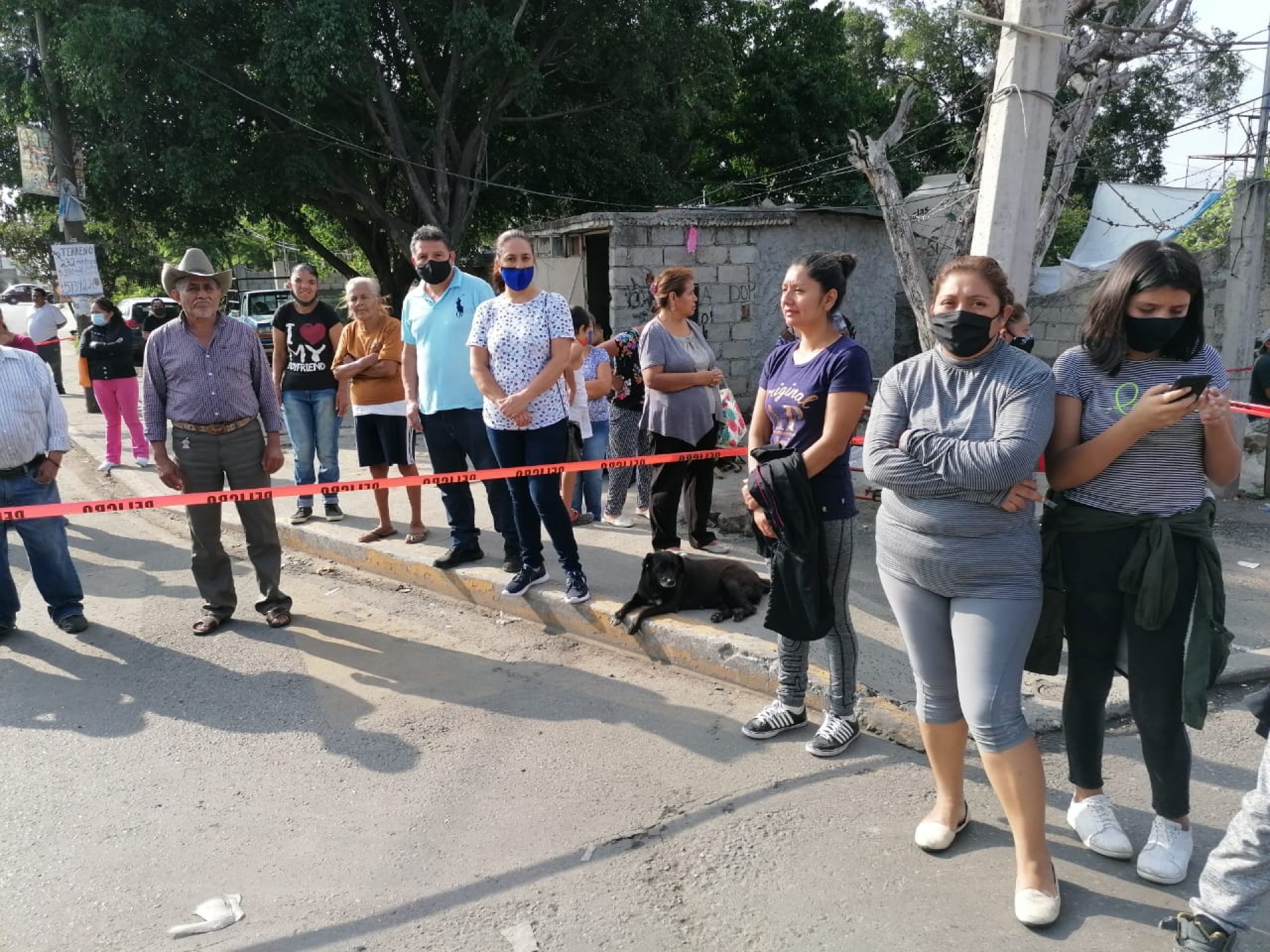 Protestan vecinos de Ahuehuetitla, Las Flores, Oriente y Pedregal, por falta de agua