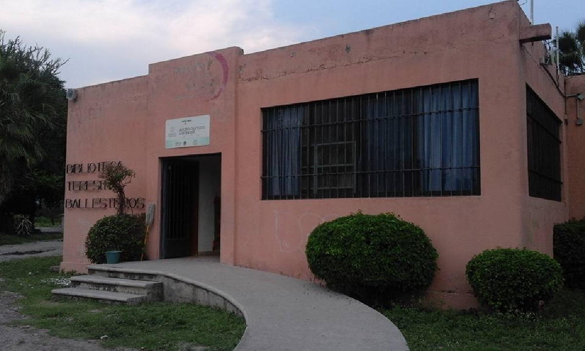 Buscan reactivar la biblioteca “Maestra Teresita Ballesteros” de Coatetelco