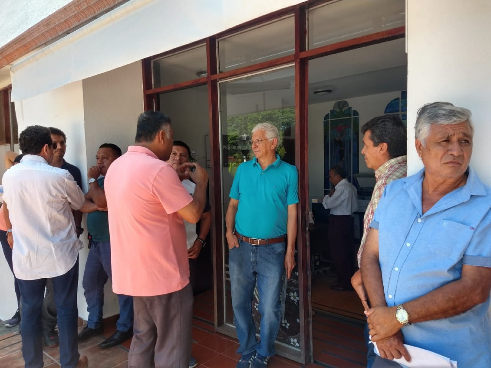 Protestan dueños de estacionamientos en el Ayuntamiento de Cuernavaca