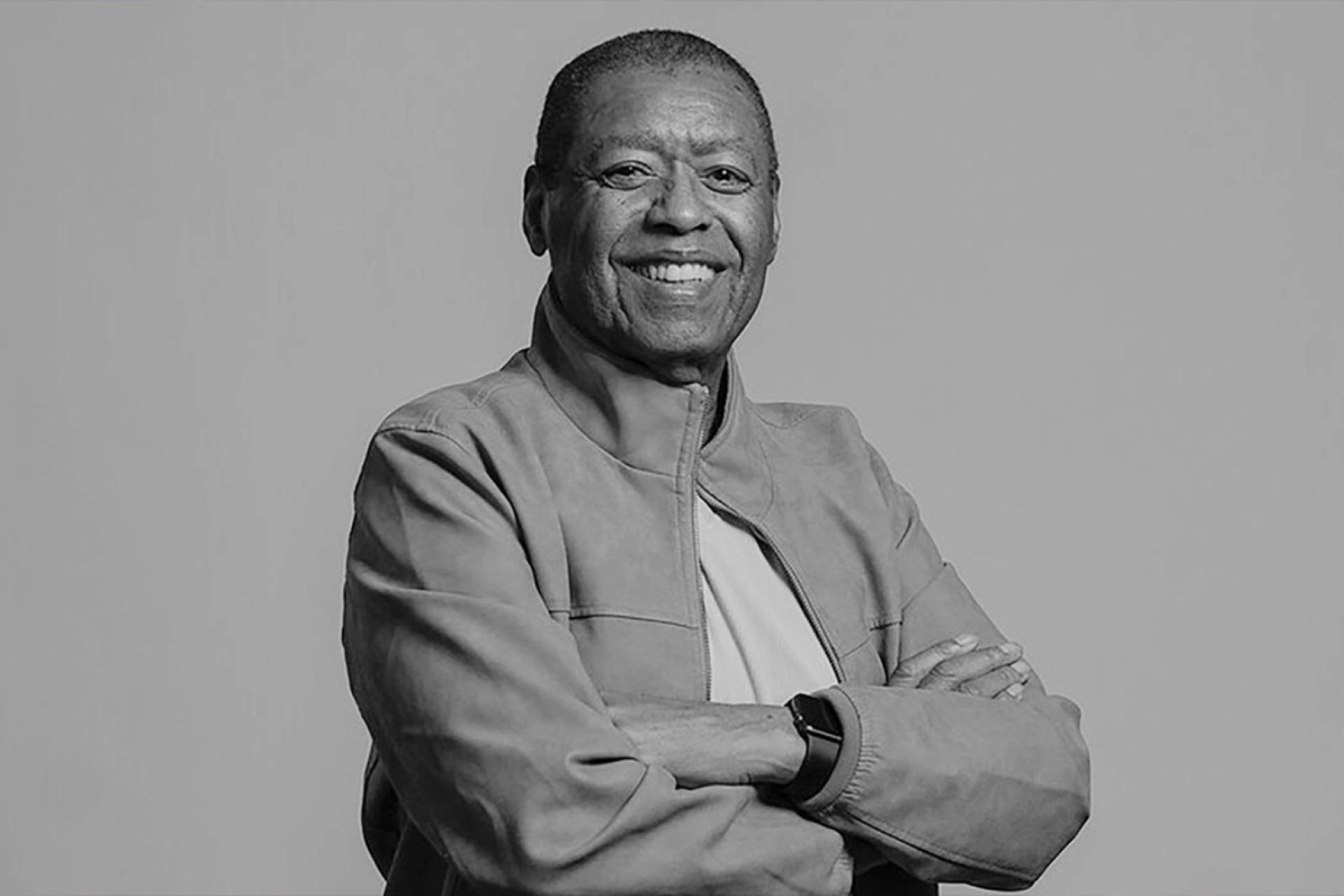 Fallece Ron Kenoly a los 81 años, referente mundial de la música cristiana