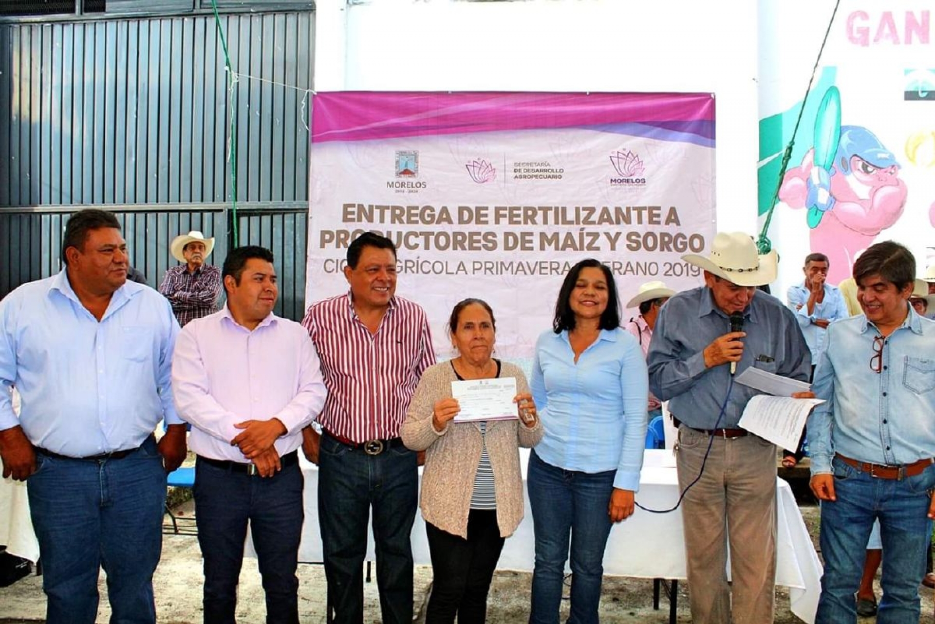 Entrega la Sedagro apoyos a 230 agricultores en Jonacatepec