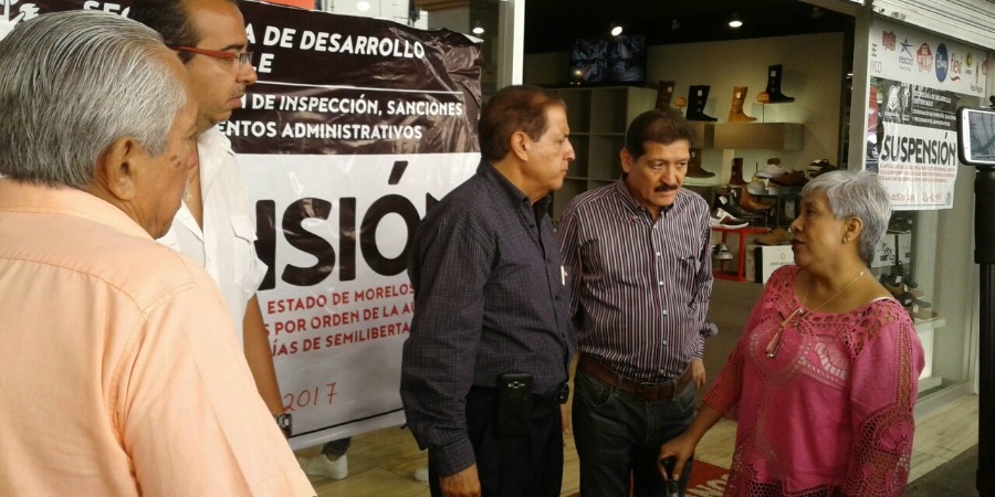 Denuncian comerciantes abusos por parte del gobierno municipal