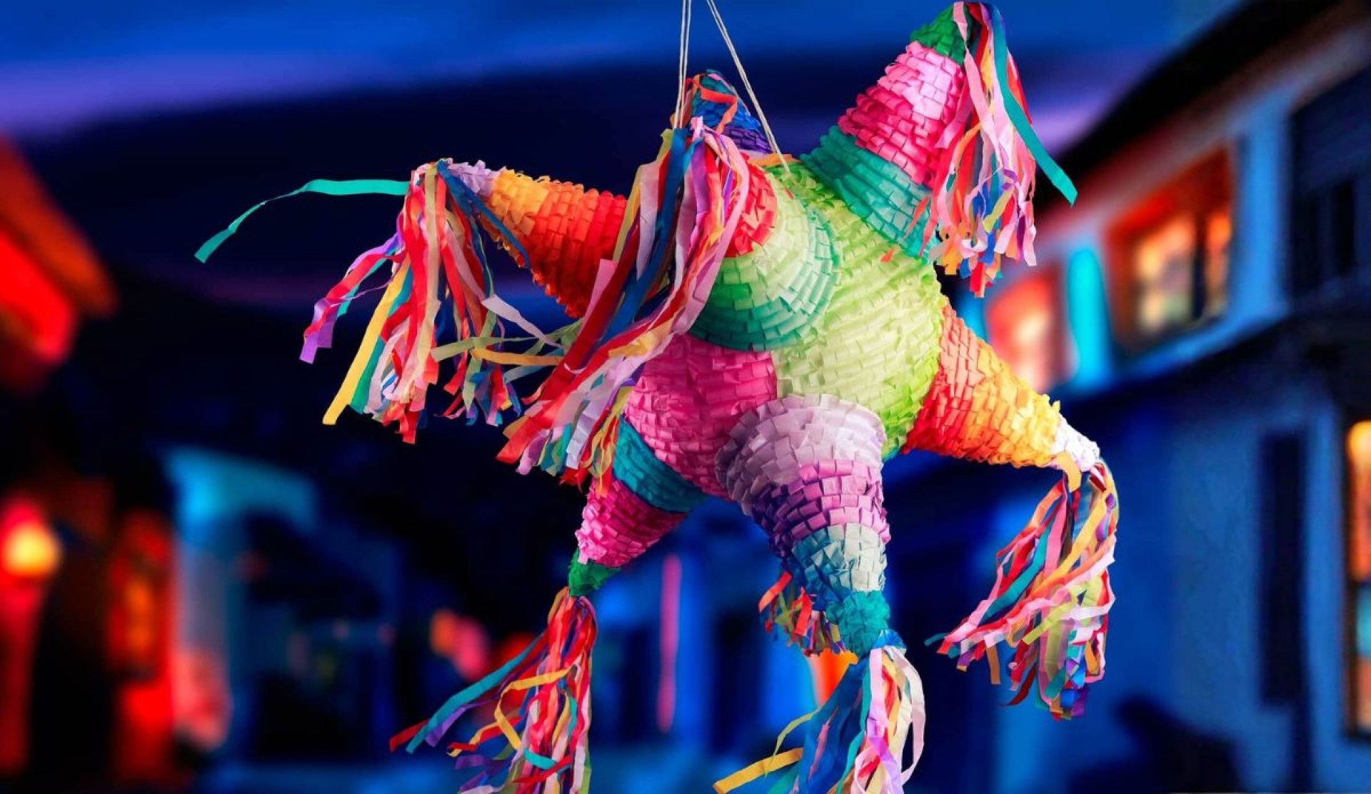 El simbolismo detrás de las piñatas en las celebraciones decembrinas