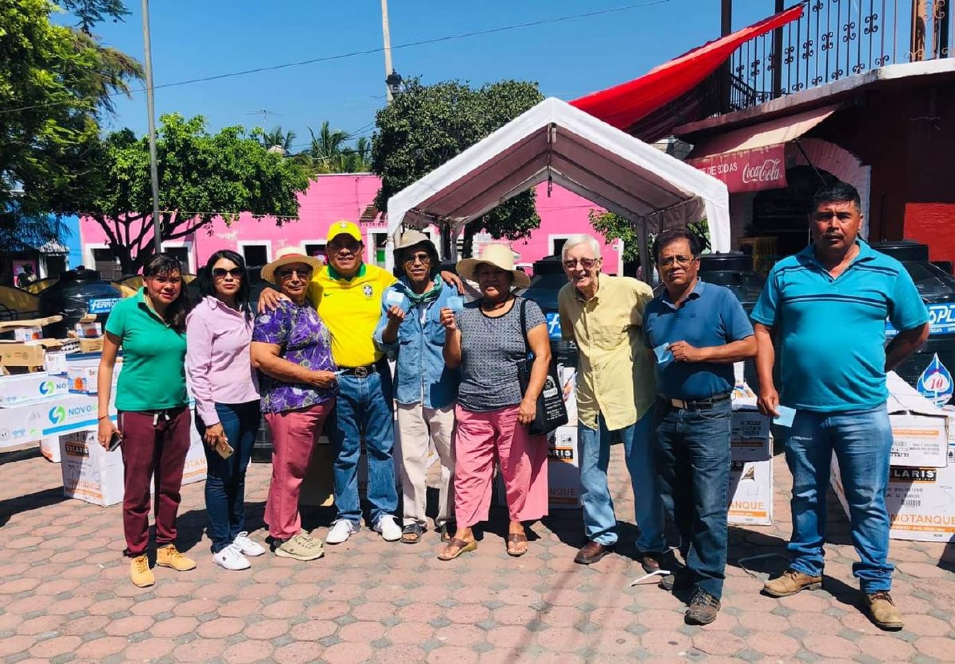 Entrega alcalde de Jonacatepec apoyos a bajo costo