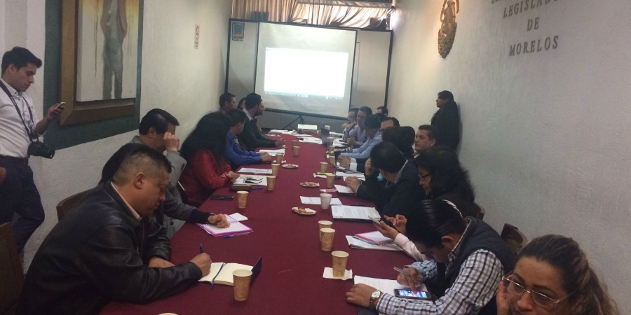 Diputados de la Comisión de Puntos Constitucionales dictaminan iniciativas rezagadas