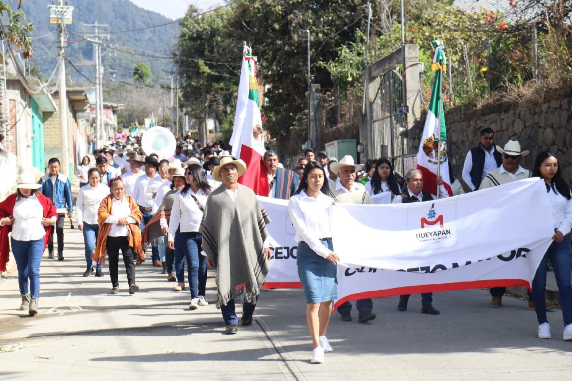 Celebran siete años del decreto de creación del municipio indígena de Hueyapan