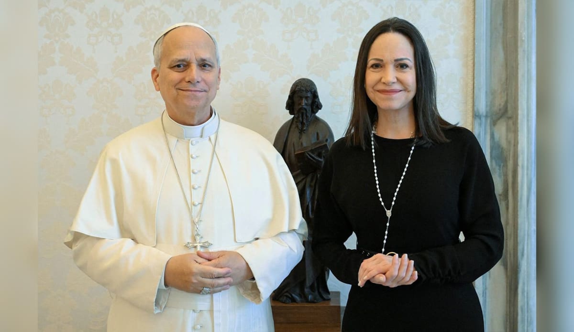 Papa León XIV recibe a María Corina Machado en el Vaticano