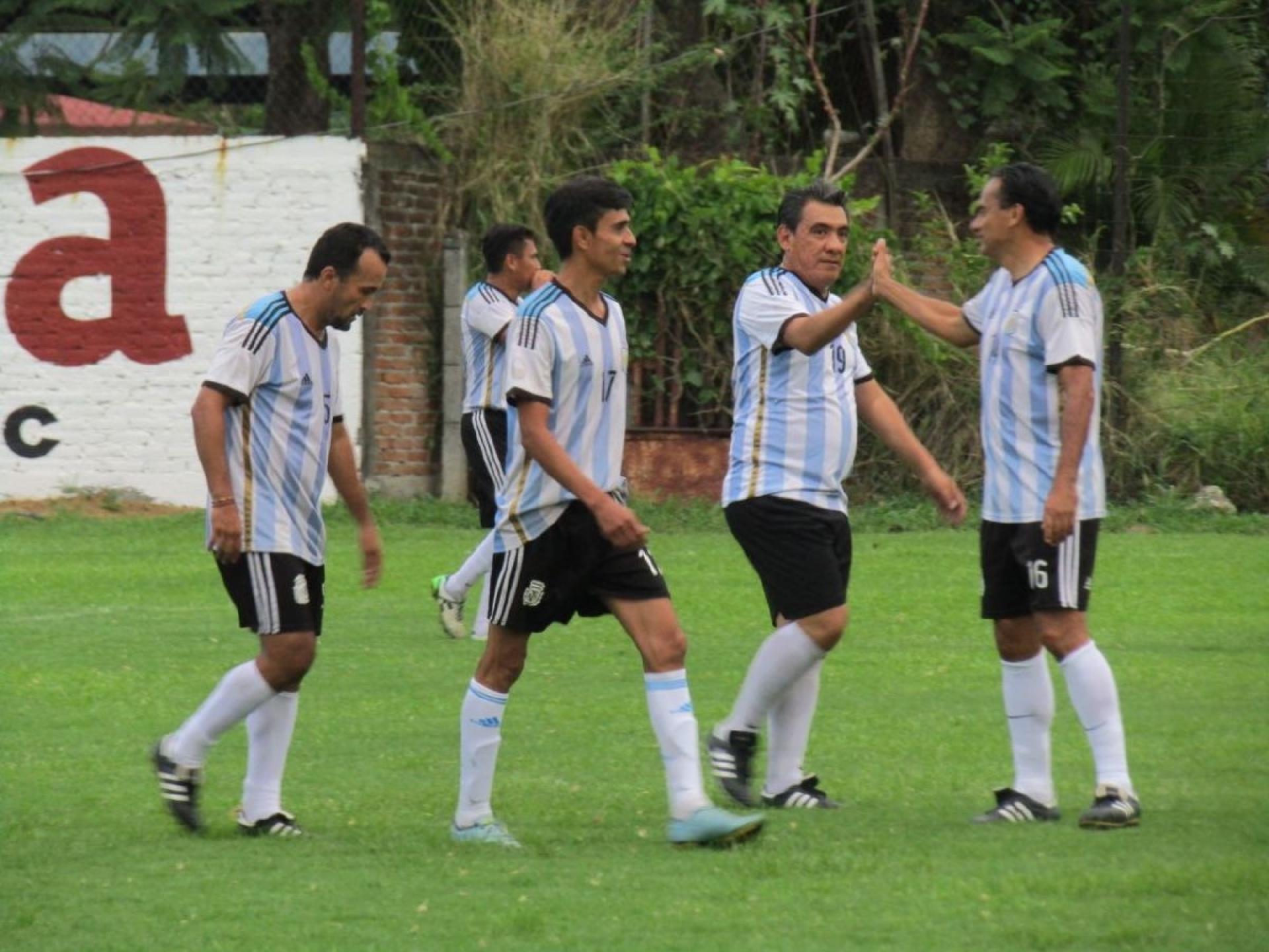 Palomas Civac se luce en Jiutepec