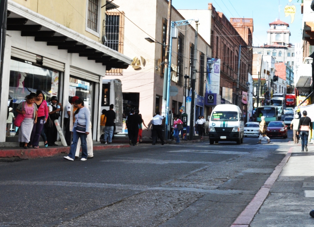 Comerciantes del centro histórico piden reabrir dos calles