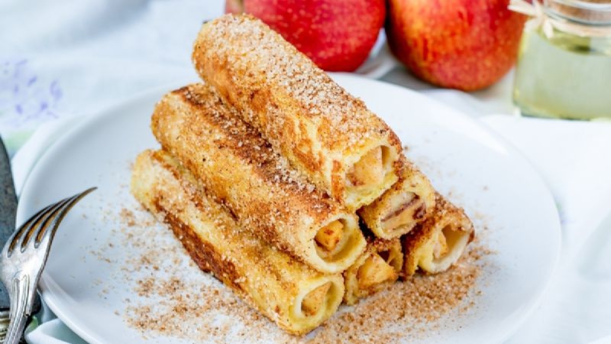 ¿Antojo de postre?: Prepara unos rollitos de manzana dulces y ricos