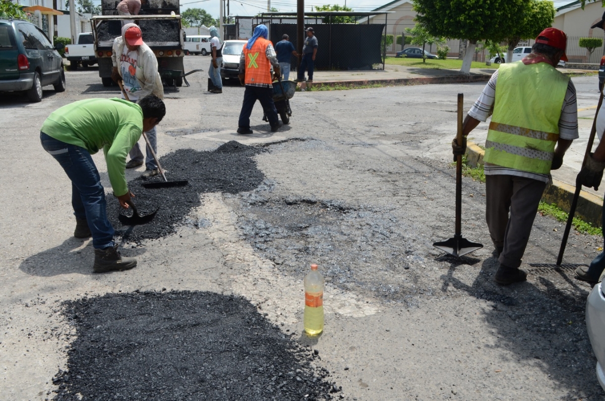 Continúa vigente el programa de bacheo en la ciudad de Cuautla