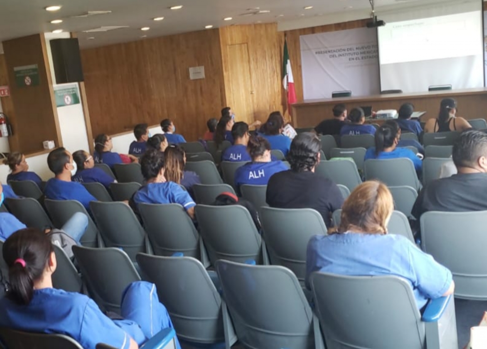 Capacita IMSS a sus trabajadores en temas relativos a Covid-19