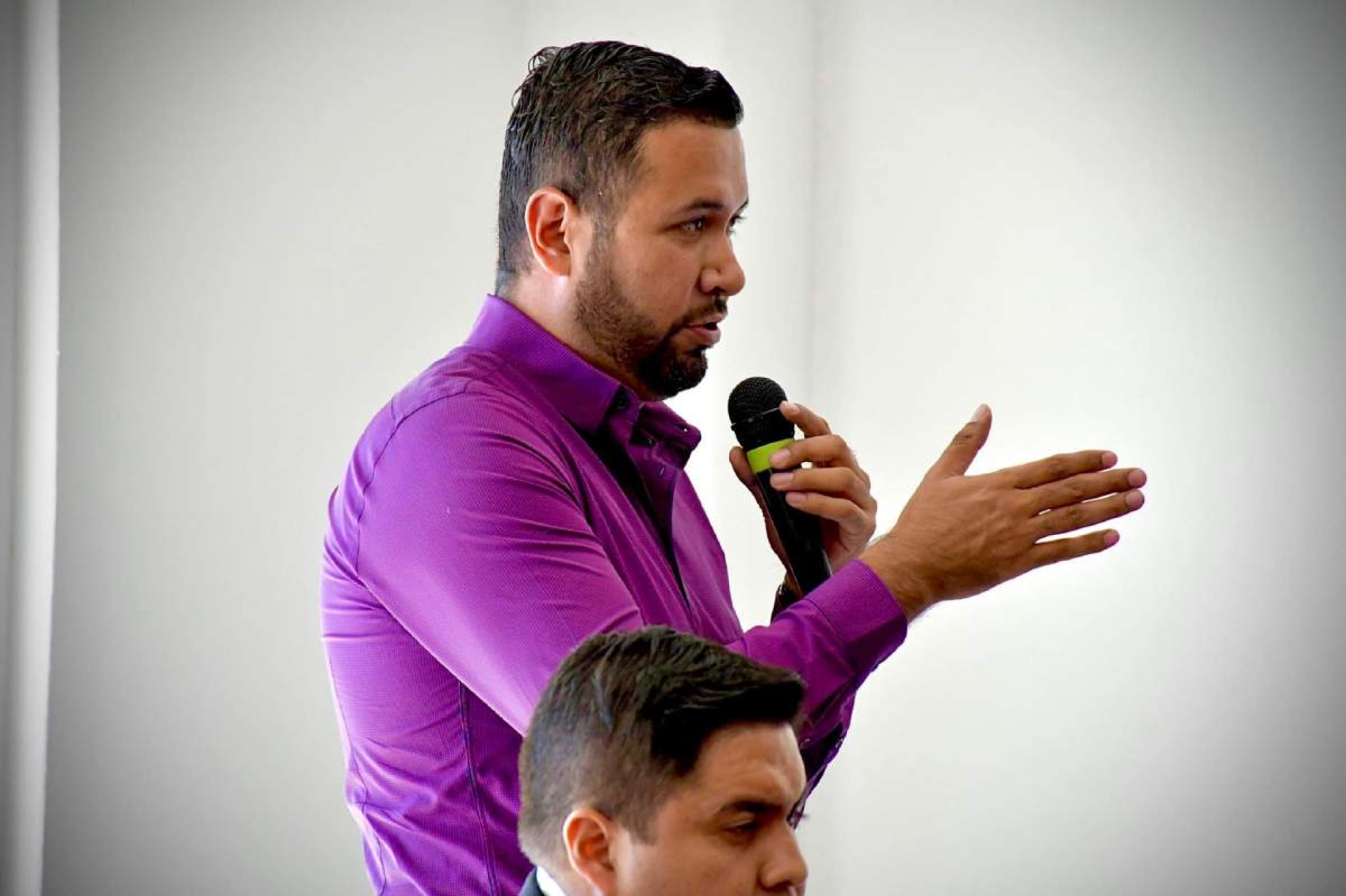 Anuncia alcalde de Coatlán que dejará el cargo