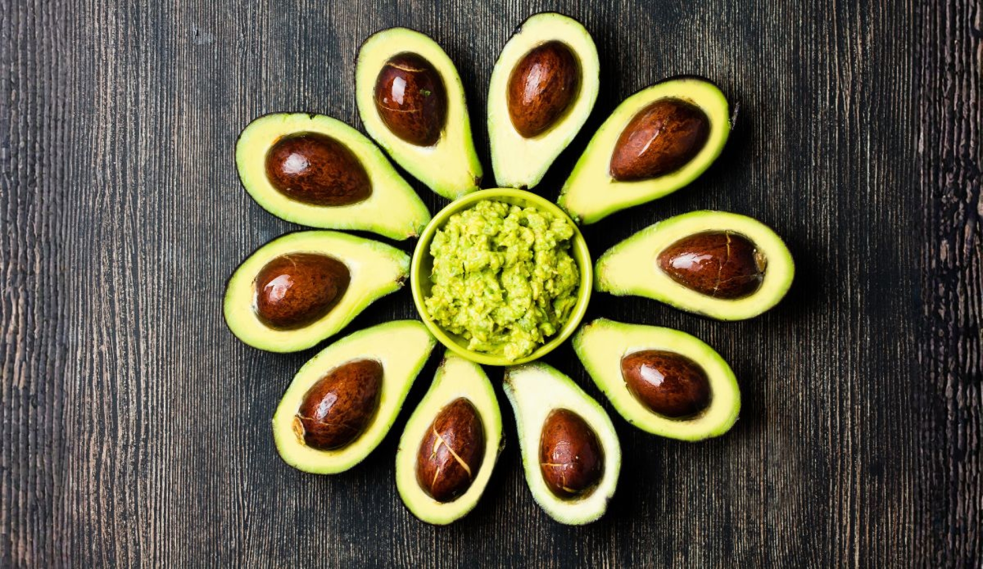 Trucos fáciles para mantener el aguacate verde por más tiempo