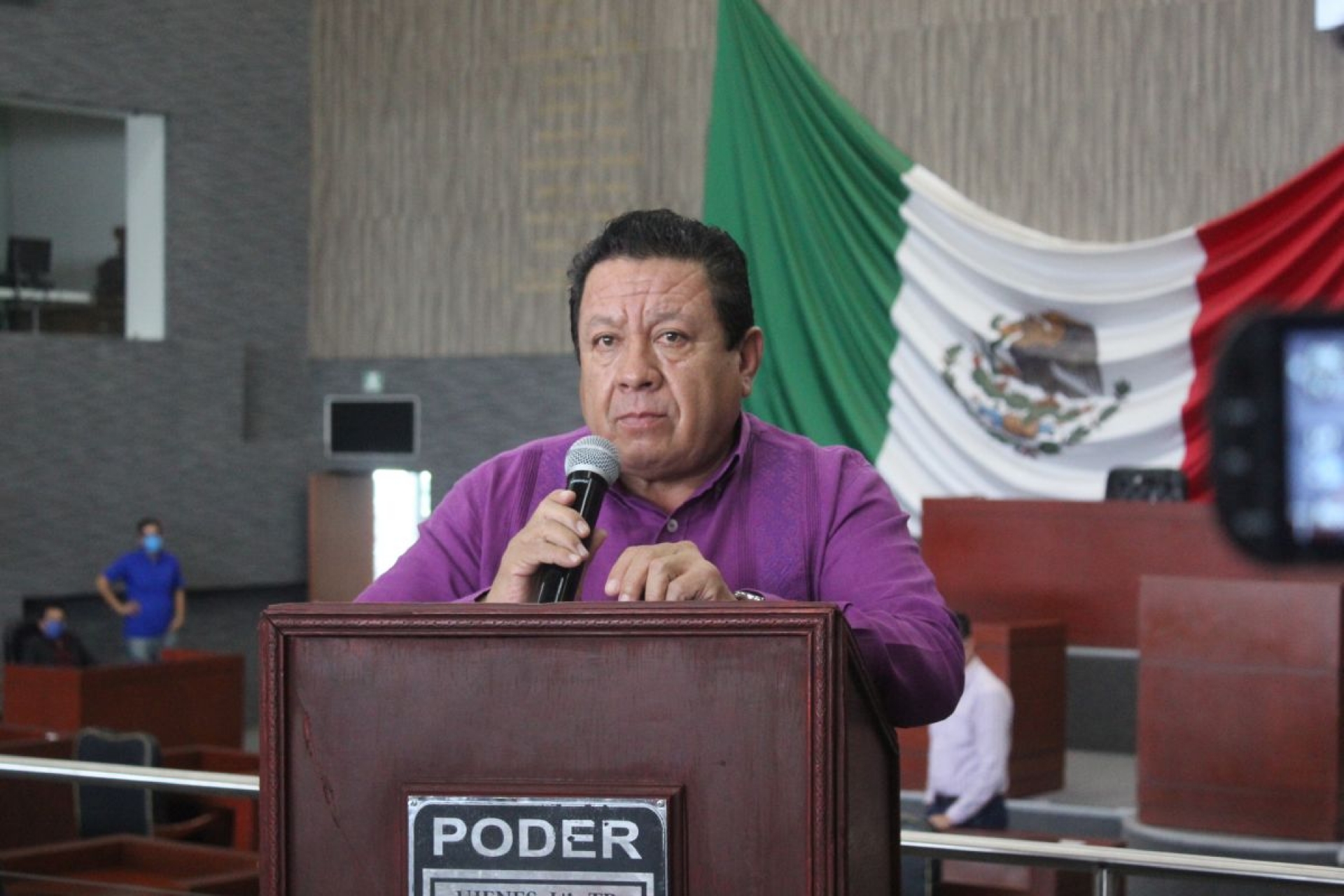 El PES busca remover a los dos fiscales