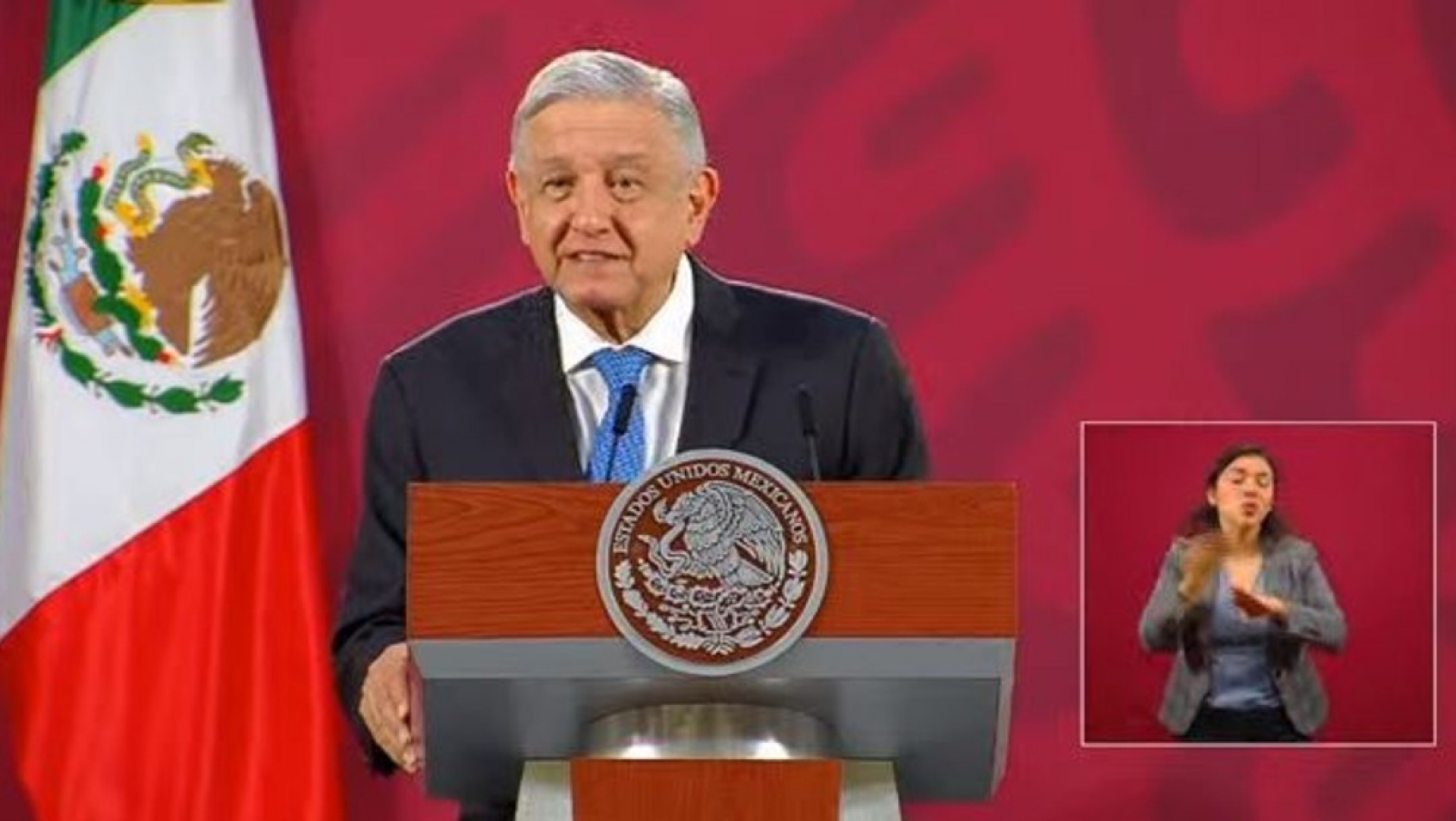 AMLO anuncia compras consolidadas de medicamentos en el extranjero