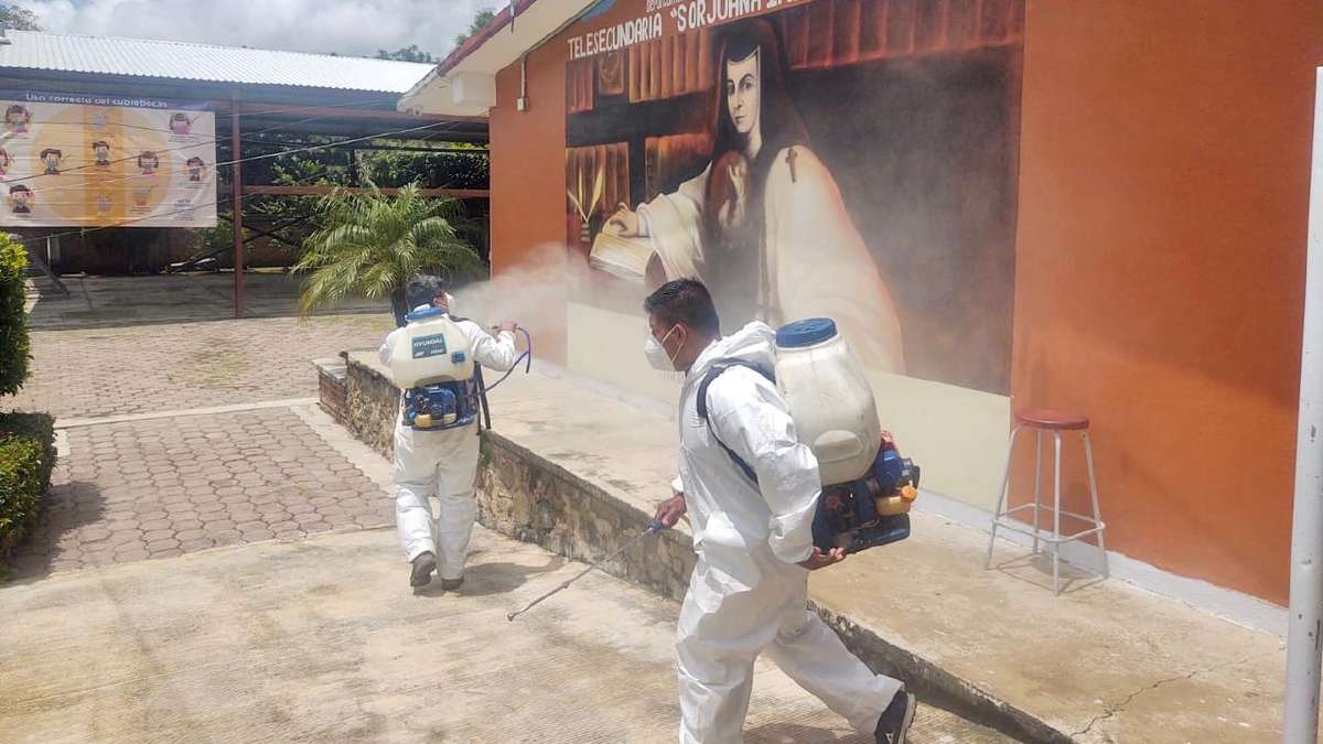 Inician jornadas de desinfección en escuelas de Yecapixtla