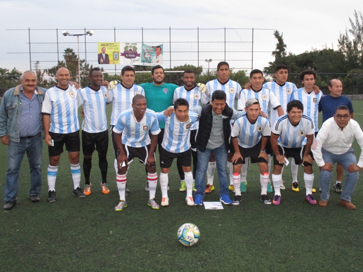 Acatlán Estación, imparable