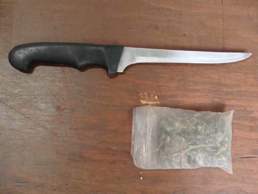 Detienen a joven que presuntamente estaba armado