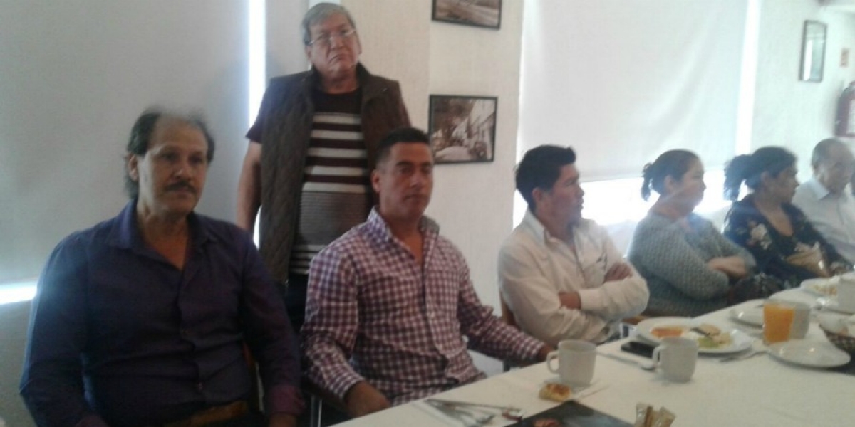 Denuncian transportistas cobros de más de cinco mil pesos para renovación de concesiones de rutas