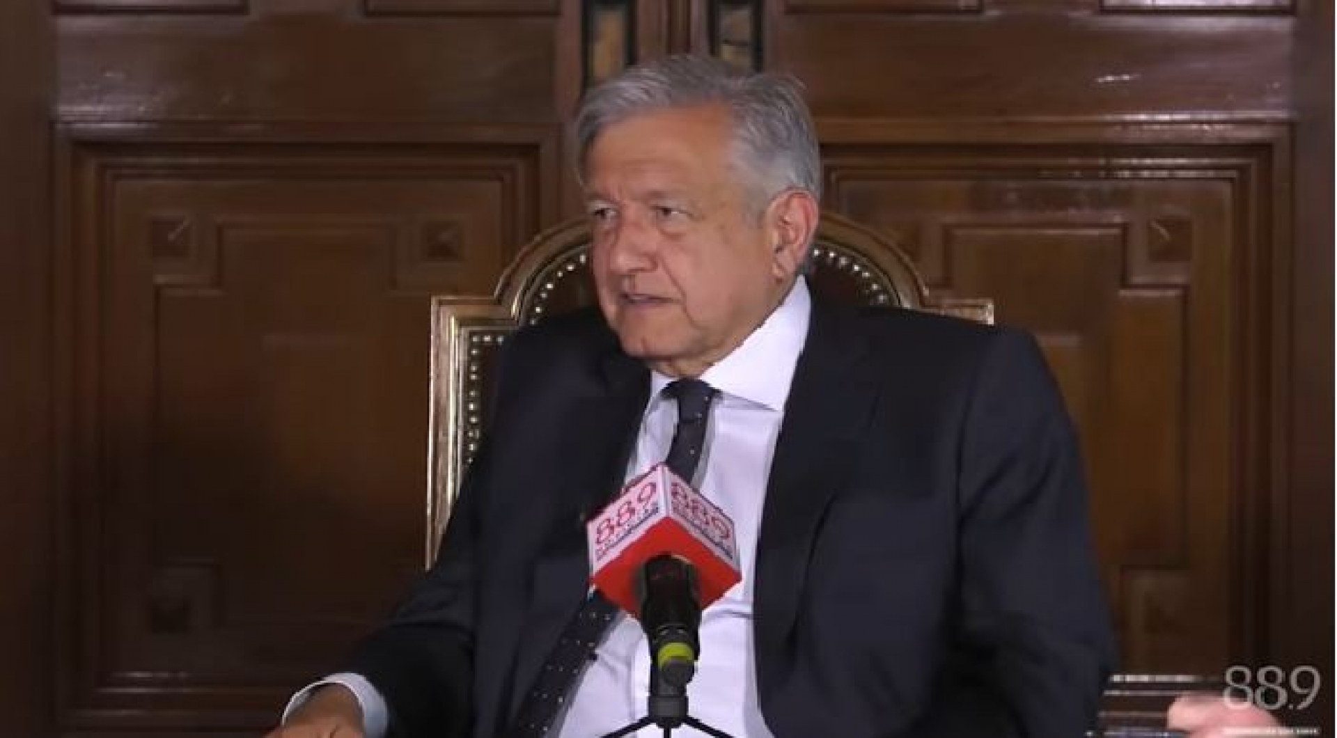 AMLO confiesa que solo duerme 5 horas al día