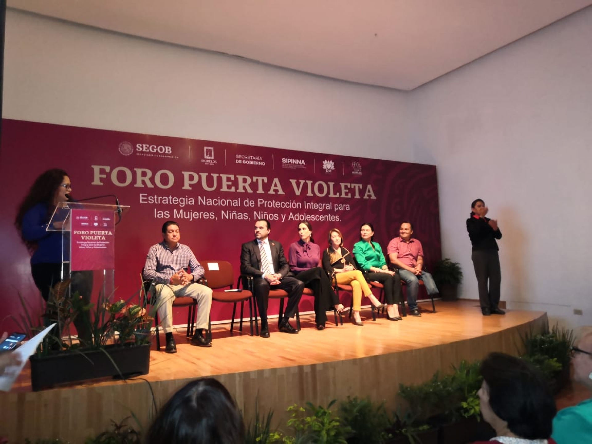 Encabeza presidenta del DIF Morelos el 'Foro Puerta Violeta'
