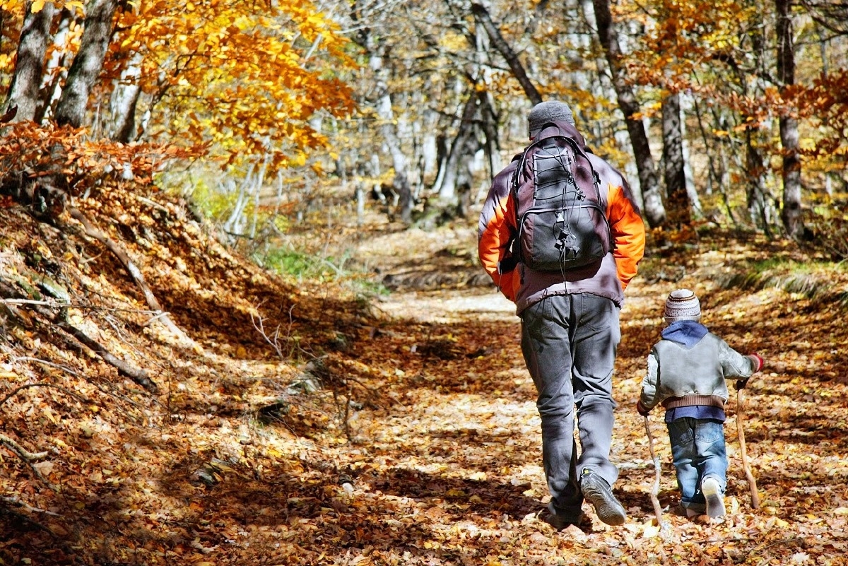 Mochila al hombro y ¡a viajar con papá!