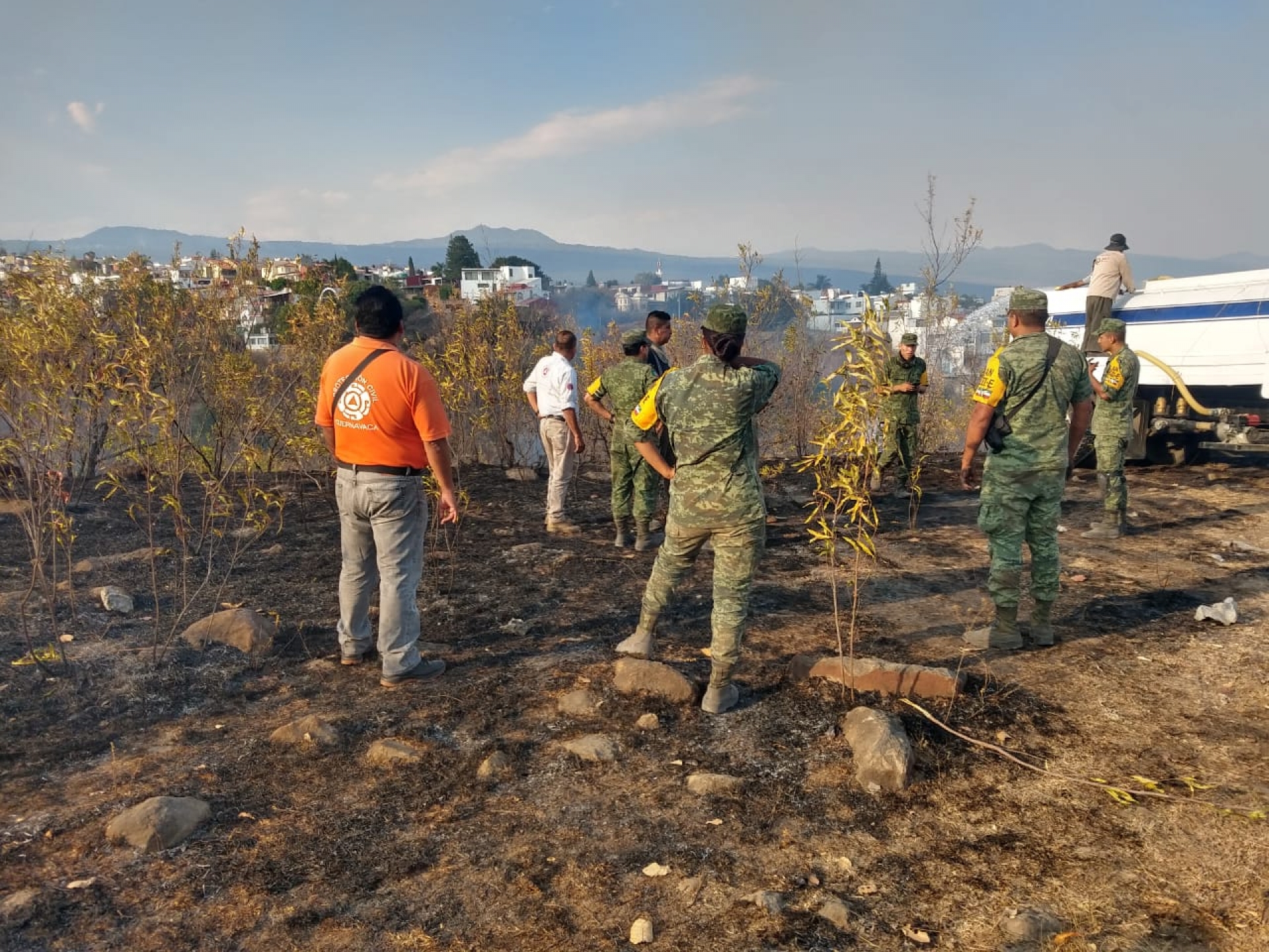 Atendieron PC y Conafor incendio en la barranca El Tecolote