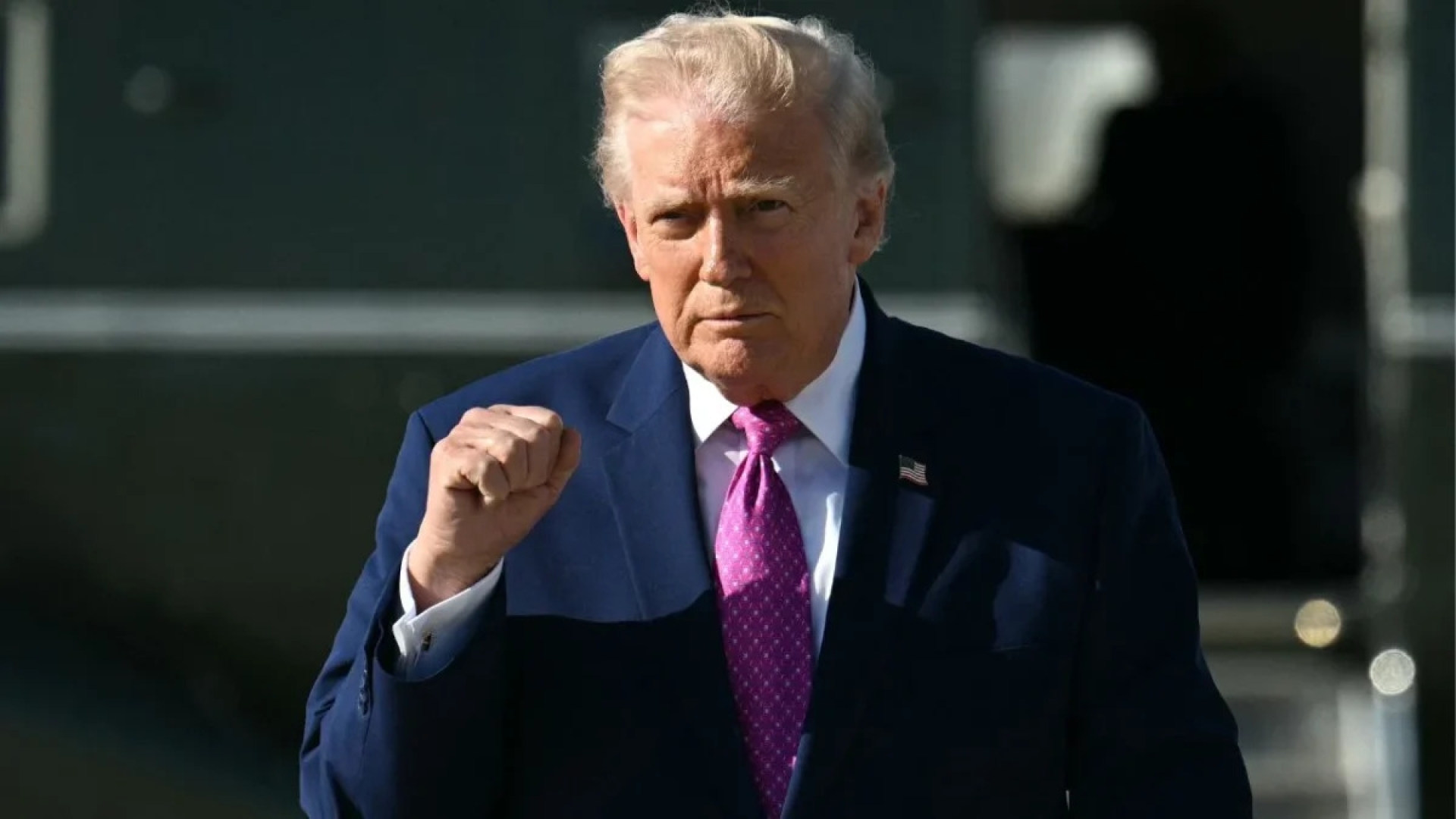Trump felicita a tripulación de Artemis II tras exitoso amerizaje