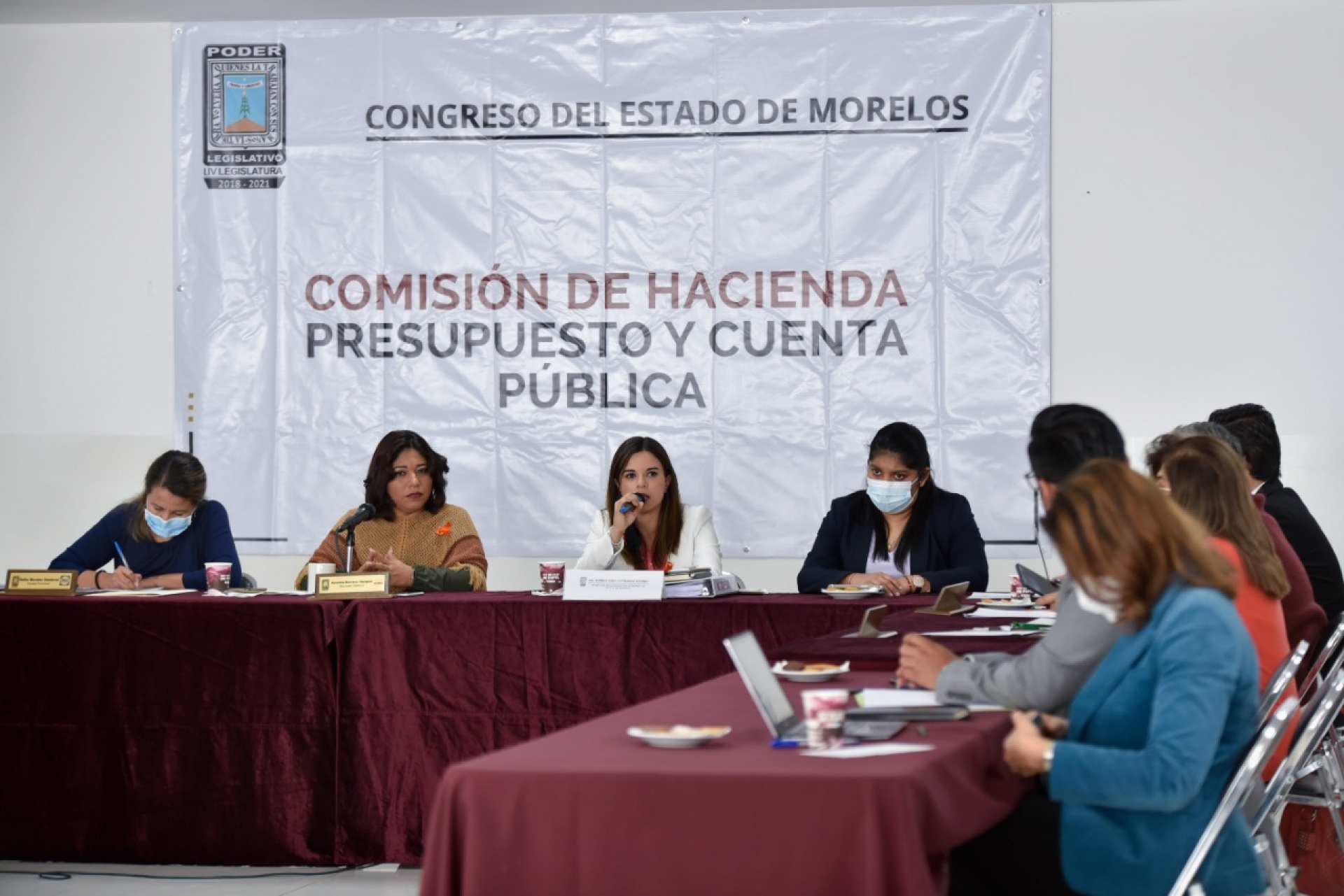 Gobierno reconoce compromiso y trabajo de diputados