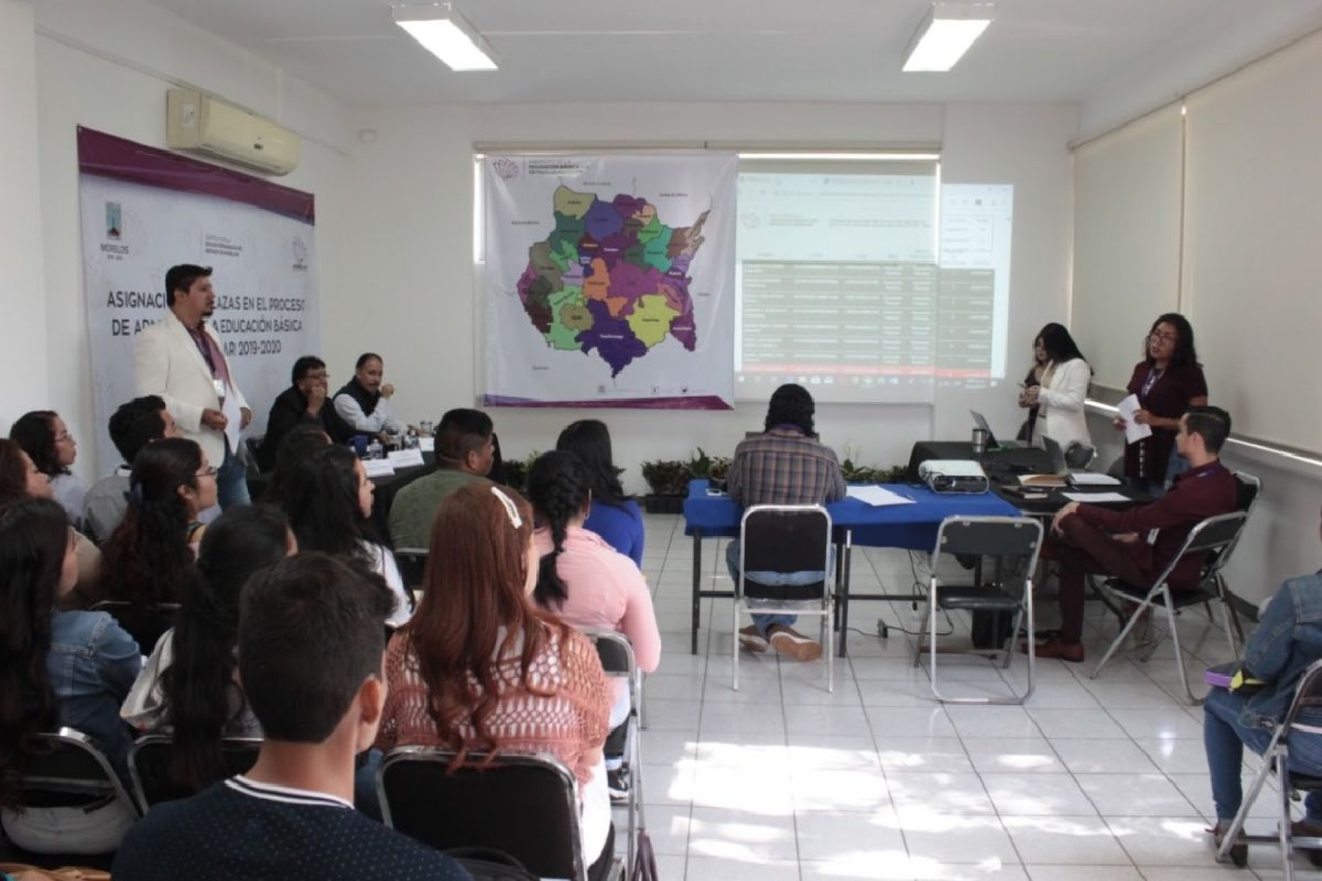 Continúa asignación de plazas docentes: IEBEM