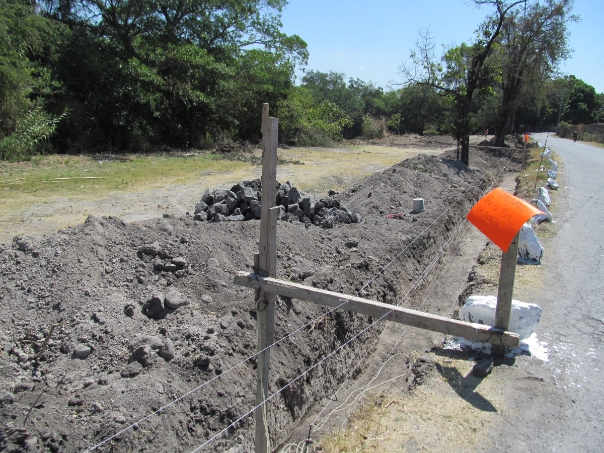 Vecinos de Tetelpa impiden construcción de una obra