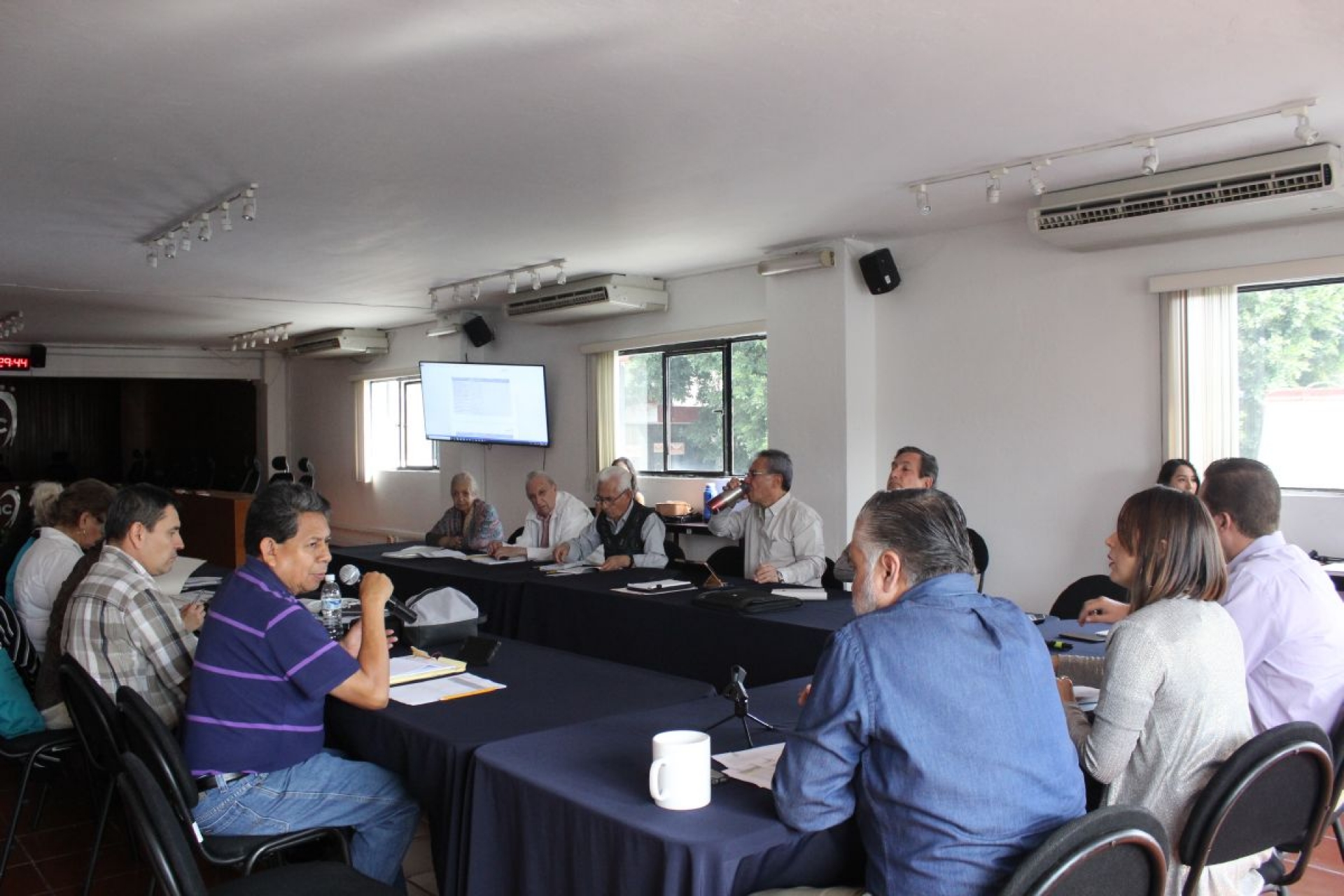 Reprochan ONG exclusión en reglamento de participación ciudadana