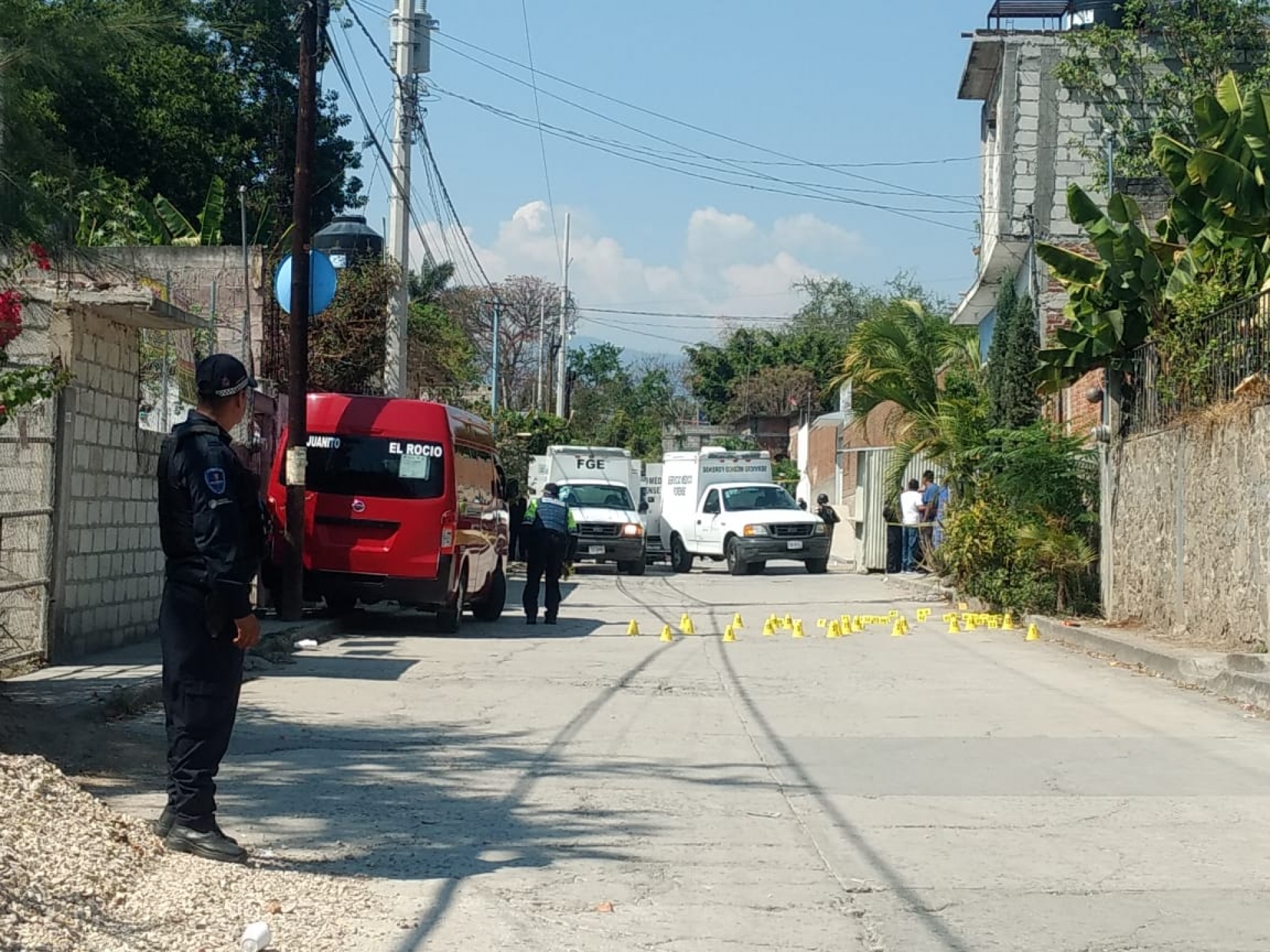 Asesinan a tiros a cuatro hombres en un vehículo, en la colonia San Juanito de Yautepec