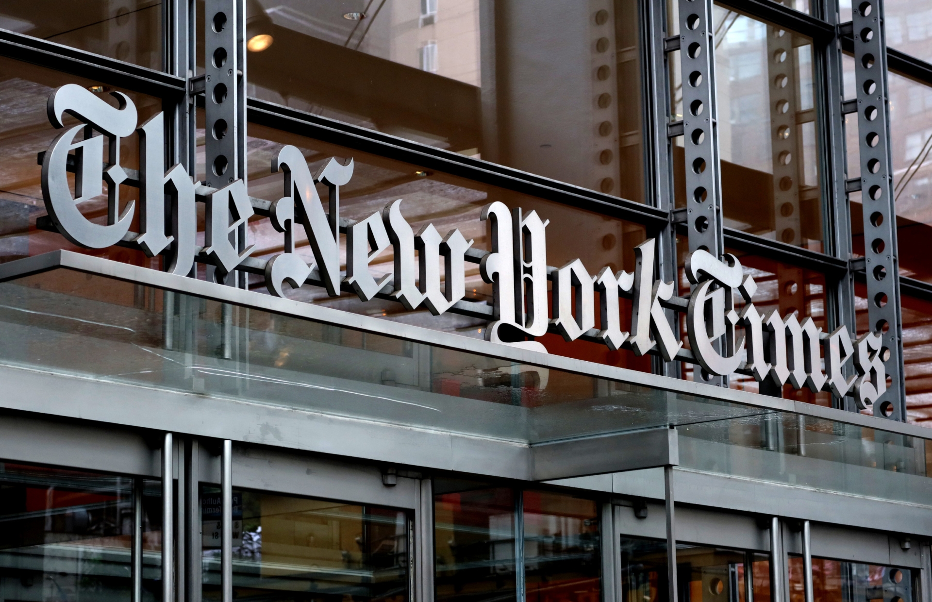 Combatir a los cárteles implicaría un costo político para Sheinbaum: The New York Times