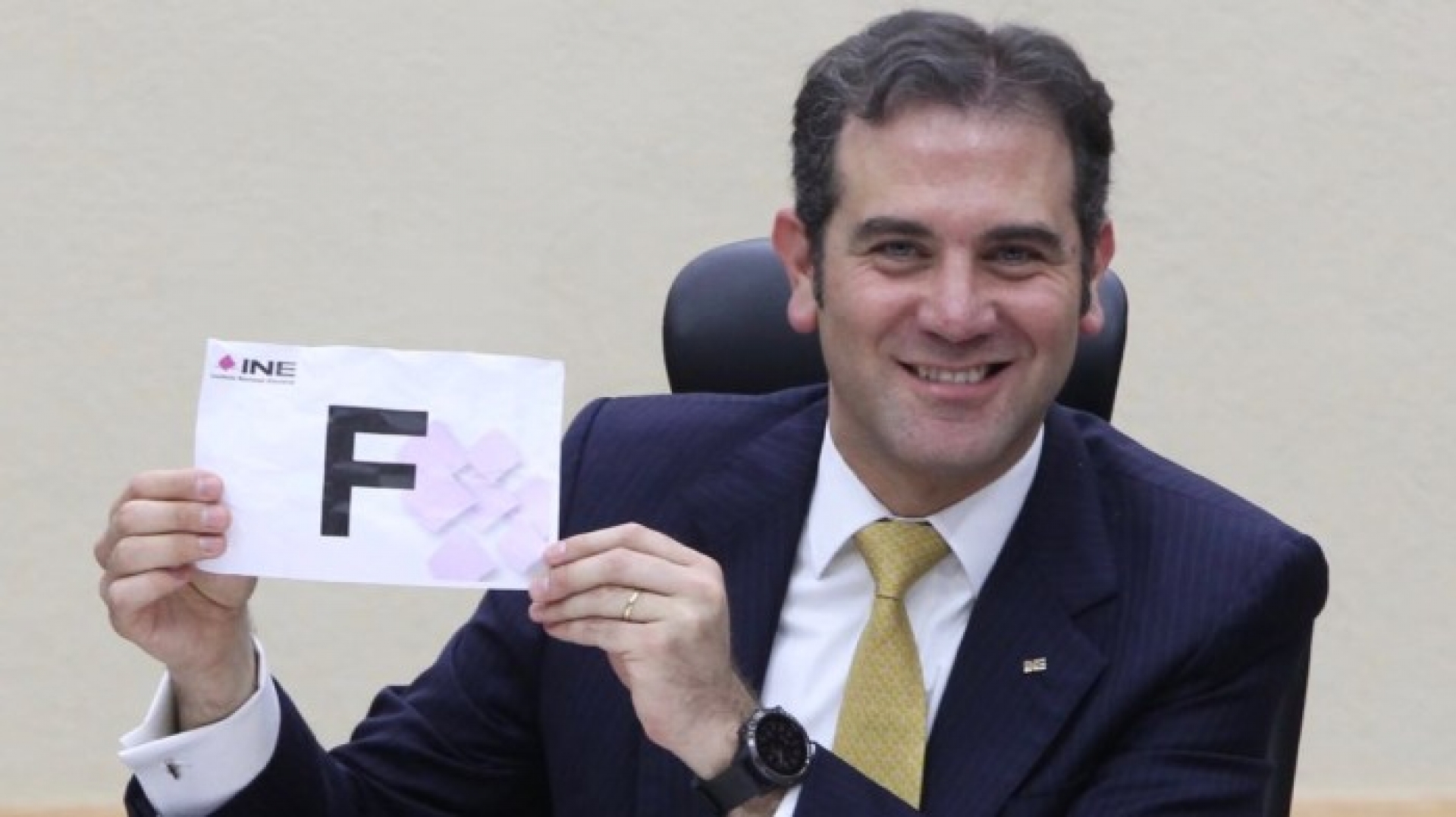 Ciudadanos nacidos en febrero y marzo con apellido paterno que inicie con “F” serán convocados como funcionarios de casilla