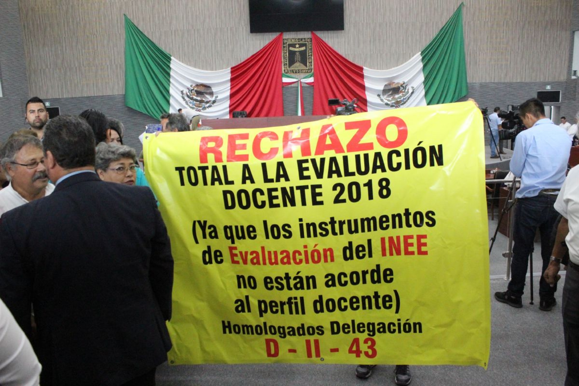 Harán comparecer a 15 secretarios sobre el informe del gobernador