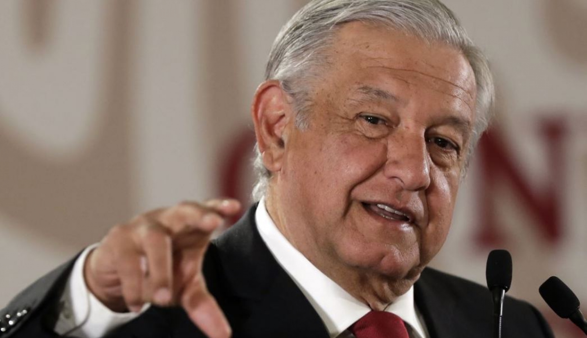 AMLO 'reta' a oposición en el Senado: si dicen que ternas del CRE no reúnen el perfil, rechácenlas