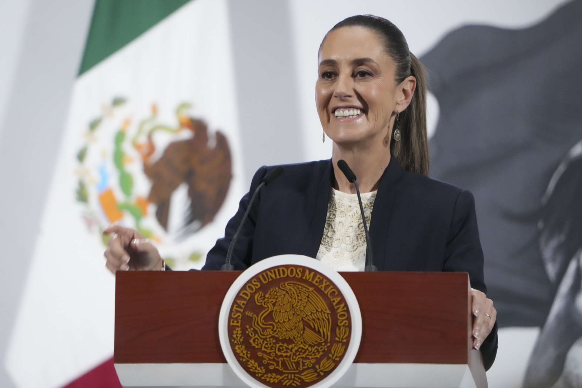 'La economía está fuerte y sólida', afirma Sheinbaum tras alza del PIB