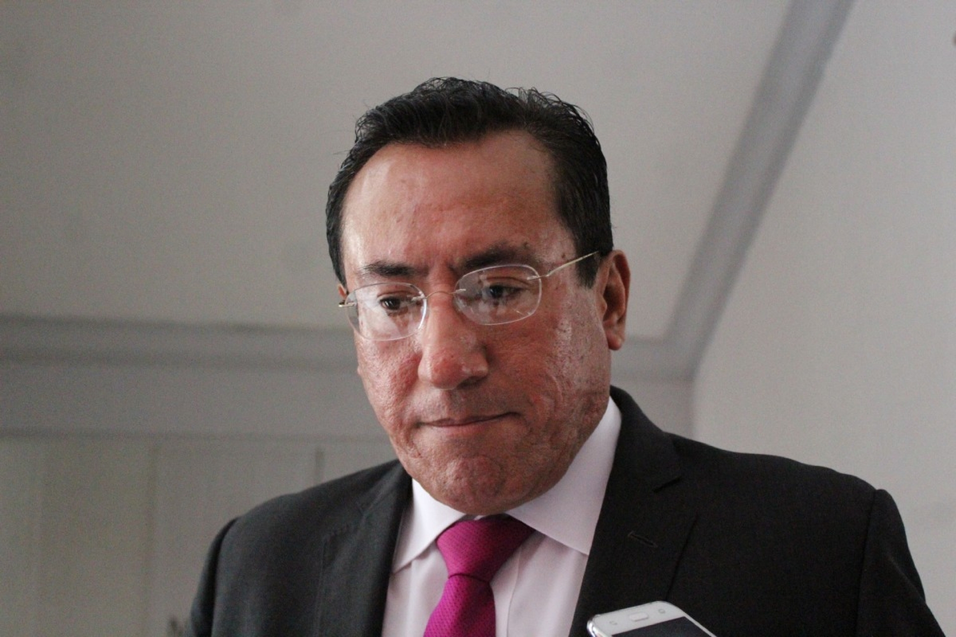Nombra titular de la FGE a fiscal Anticorrupción