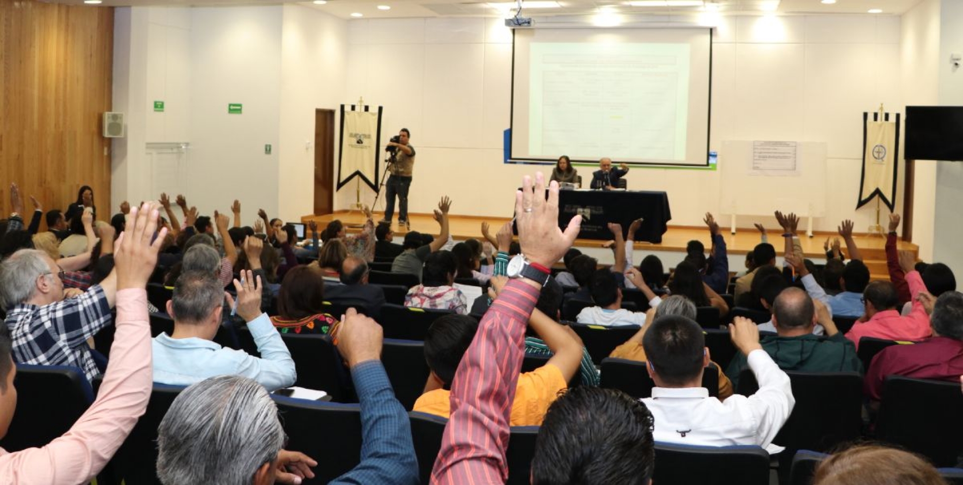 Cuatro directores de escuelas de la UAEM, ratificados