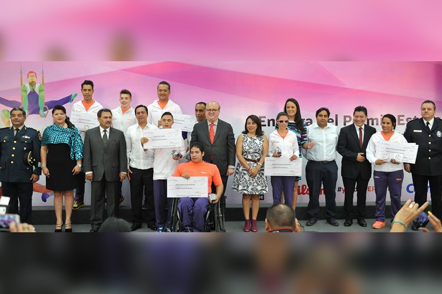 Premian a los mejores deportistas de Morelos